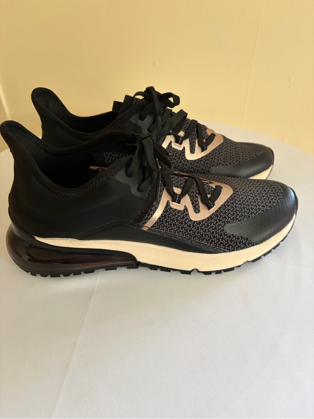 Shoes For Crews Gia Style slip resistant Work shoes